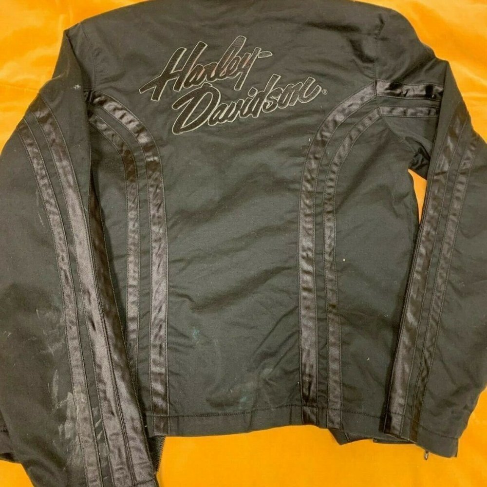 Harley Davidson Women's Embroidered Jacket Medium​​​​​​​​​​